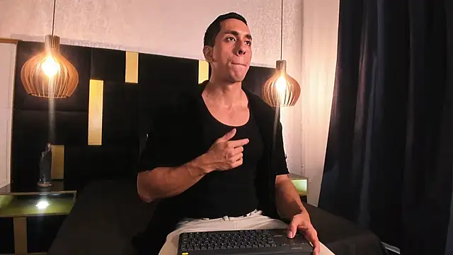 Lucio  Fox online show from 21, 4, 2026