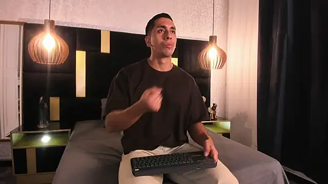 Snapshot of Lucio__Fox chatting on 2, 5, 2026 Lucio Fox online show from 2, 5, 2026