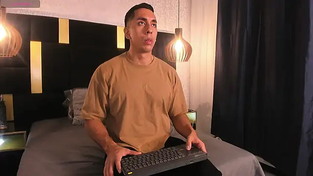 Snapshot of Lucio__Fox chatting on 15, 5, 2026 Lucio Fox online show from 15, 5, 2026