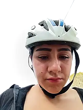 CAROLINE  07 online show from 23, 4, 2026