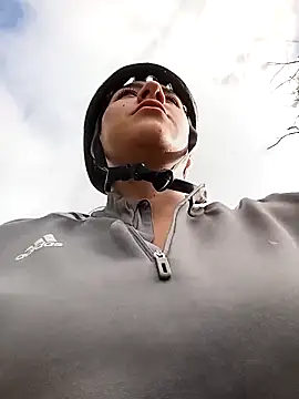 CAROLINE  07 online show from 24, 4, 2026