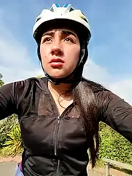 CAROLINE  07 online show from 28, 4, 2026