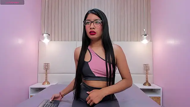 MelanyWayne  online show from 17, 3, 2026