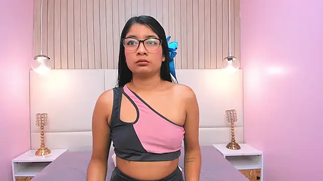 MelanyWayne  online show from 27, 4, 2026