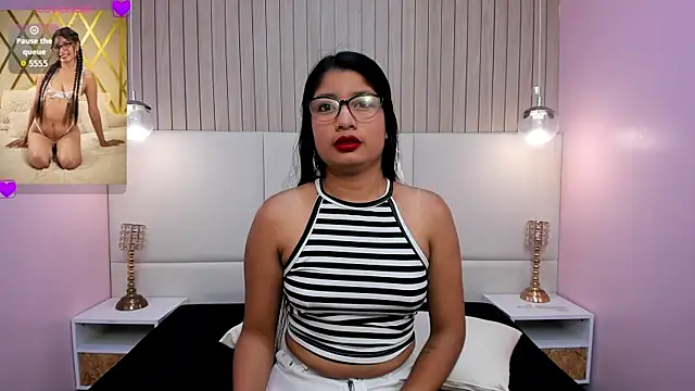MelanyWayne  online show from 23, 7, 2026