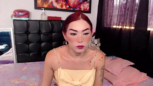 Megan Gil  online show from 18, 3, 2026