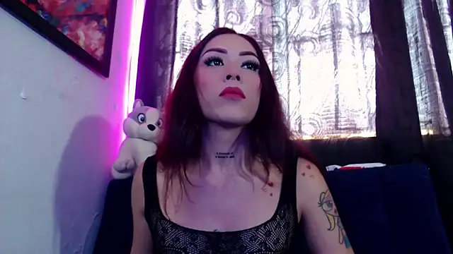 Megan Gil  online show from 22, 4, 2026