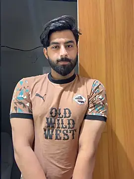 hottestboy03 online show from 17, 5, 2026