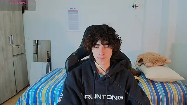 Nude Boy18 online show from 23, 2, 2026