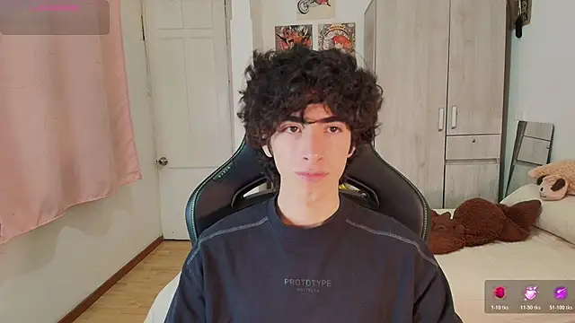 Nude Boy18 online show from 27, 4, 2026