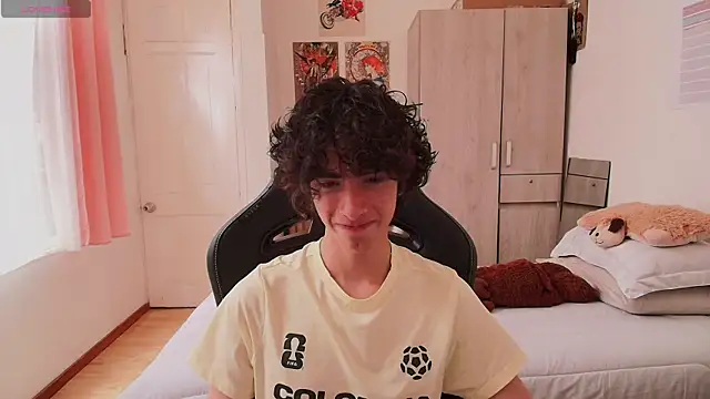 Nude Boy18 online show from 24, 5, 2026