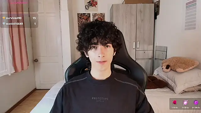 Nude Boy18 online show from 25, 5, 2026