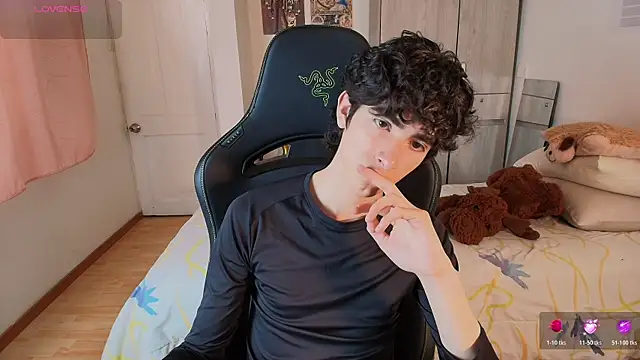 Nude Boy18 online show from 30, 5, 2026