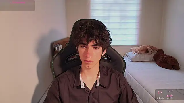 Nude Boy18 online show from 10, 6, 2026
