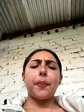 Snapshot of Dulce_1408 chatting on 4, 12, 2025 Dulce 1408 online show from 4, 12, 2025