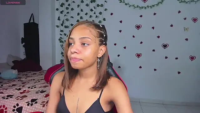 yumi hanna online show from 27, 4, 2026