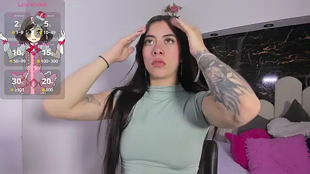 Snapshot of Maazikeen chatting on 10, 9, 2025 Maazikeen online show from 10, 9, 2025