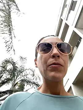Snapshot of lucioliveira chatting on 14, 5, 2026 lucioliveira online show from 14, 5, 2026