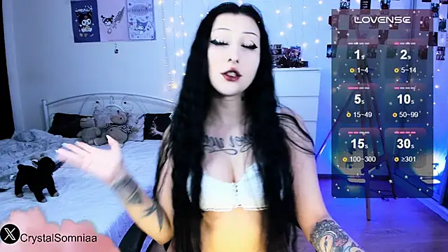 Snapshot of Crystal_somnia chatting on 23, 10, 2025 Crystal somnia online show from 23, 10, 2025