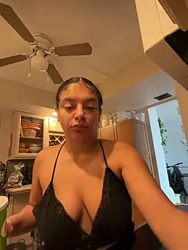 Snapshot of allybluee777 chatting on 6, 5, 2026 allybluee777 online show from 6, 5, 2026