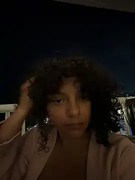 Snapshot of allybluee777 chatting on 14, 5, 2026 allybluee777 online show from 14, 5, 2026