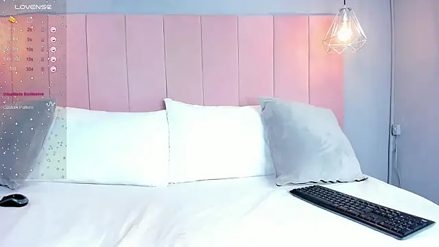 Cloe Black online show from 1, 10, 2025