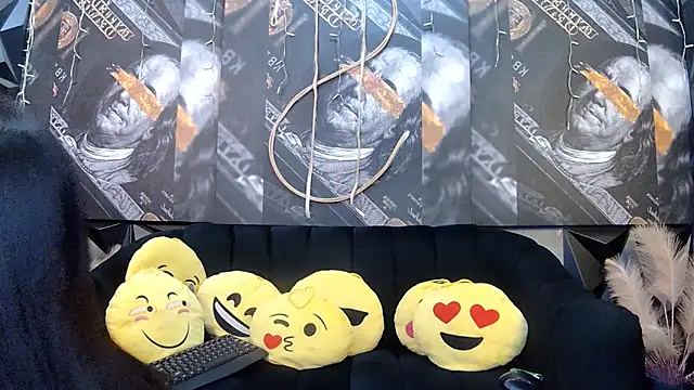 Lilmisbaddyxxx online show from 16, 3, 2026