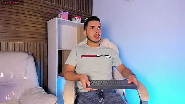 Axel grey  online show from 1, 10, 2025