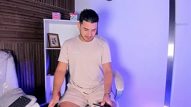 Axel grey  online show from 25, 11, 2025