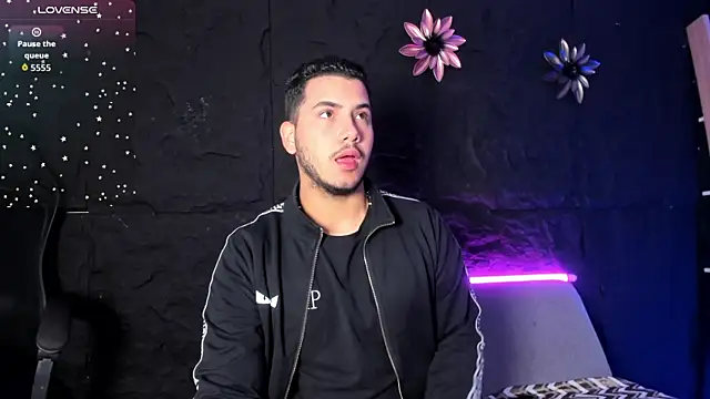 Axel grey  online show from 19, 12, 2025