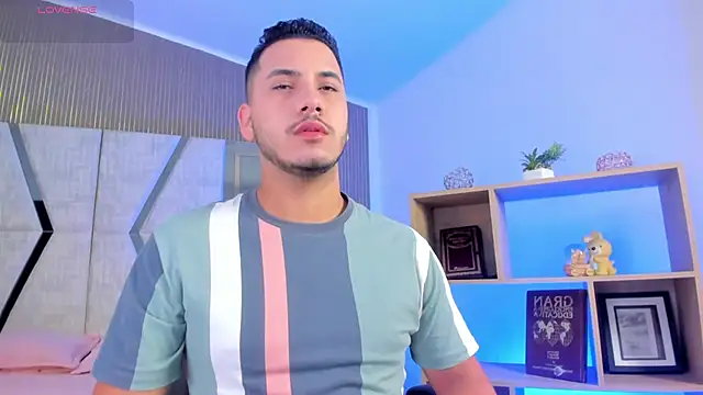 Axel grey  online show from 1, 4, 2026