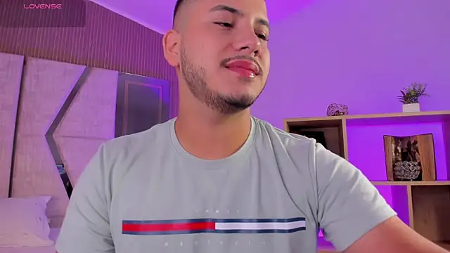 Axel grey  online show from 21, 4, 2026