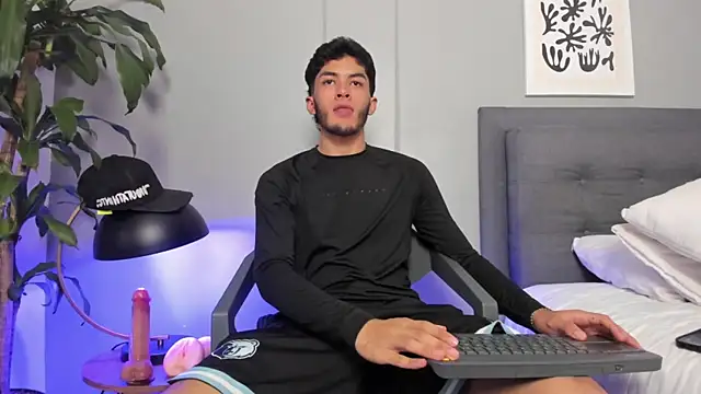 Tylerffoxx online show from 3, 7, 2026