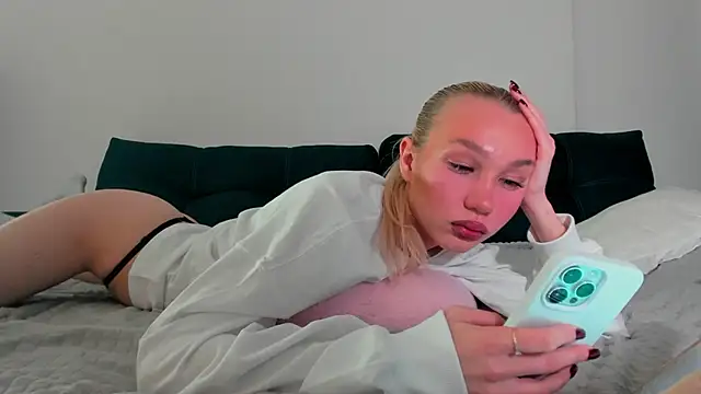 cuteleraay online show from 5, 10, 2025