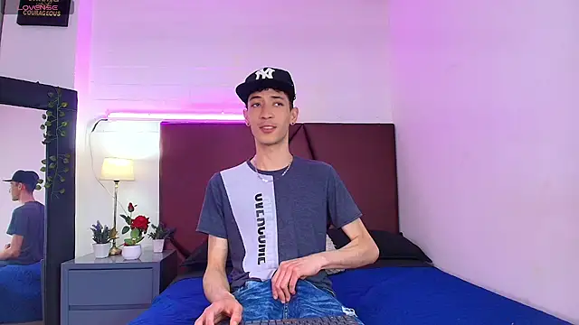 Ashton Myers online show from 23, 9, 2025