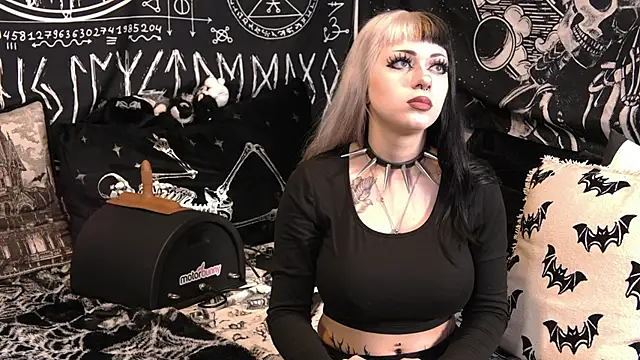 Paige Turner online show from 4, 4, 2026