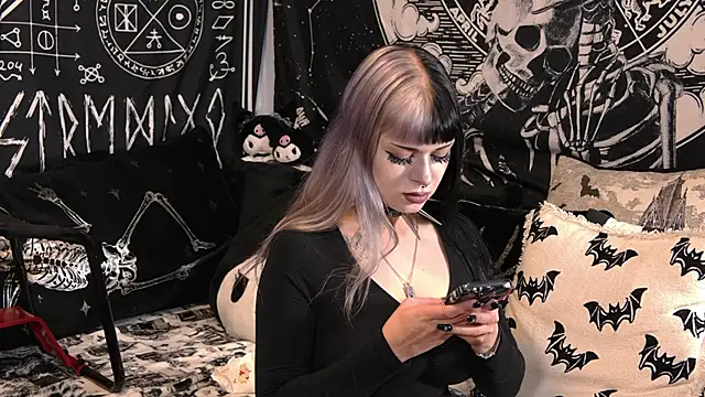 Paige Turner online show from 8, 5, 2026