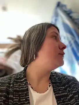 Snapshot of Abby-LS chatting on 21, 10, 2025 Abby-LS online show from 21, 10, 2025