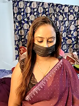 Snapshot of Cute-lusi chatting on 23, 11, 2025 Cute-lusi online show from 23, 11, 2025