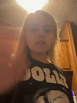 JuicyExxxperience online show from 15, 2, 2026