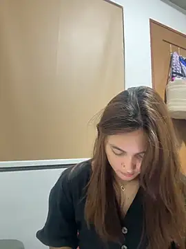 Snapshot of LanySylvia chatting on 17, 10, 2025 LanySylvia online show from 17, 10, 2025