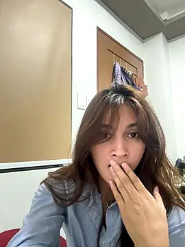 Snapshot of LanySylvia chatting on 20, 10, 2025 LanySylvia online show from 20, 10, 2025