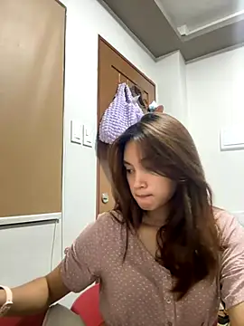 Snapshot of LanySylvia chatting on 20, 11, 2025 LanySylvia online show from 20, 11, 2025