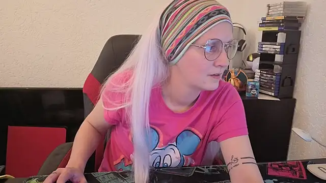 Snapshot of lisa_yummi chatting on 16, 3, 2026 lisa yummi online show from 16, 3, 2026