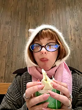 Only April online show from 30, 9, 2025