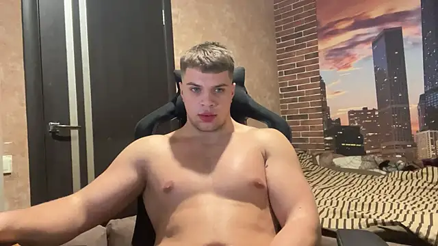 MusclePhantom online show from 16, 12, 2025