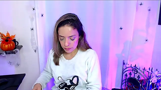 Snapshot of Natasha_cam222 chatting on 30, 10, 2025 Natasha cam222 online show from 30, 10, 2025