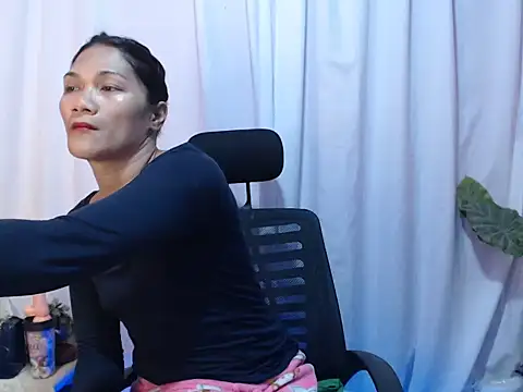 Snapshot of hot_gold69 chatting on 25, 5, 2026 hot gold69 online show from 25, 5, 2026