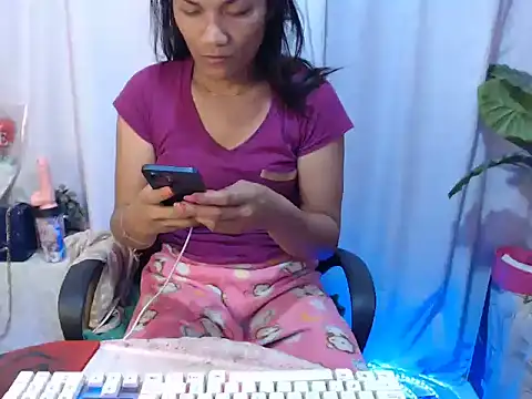 Snapshot of hot_gold69 chatting on 3, 6, 2026 hot gold69 online show from 3, 6, 2026