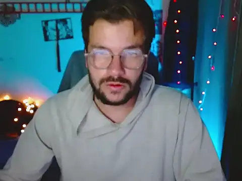 Snapshot of cortelioni_massimo_ chatting on 11, 9, 2025 cortelioni massimo online show from 11, 9, 2025